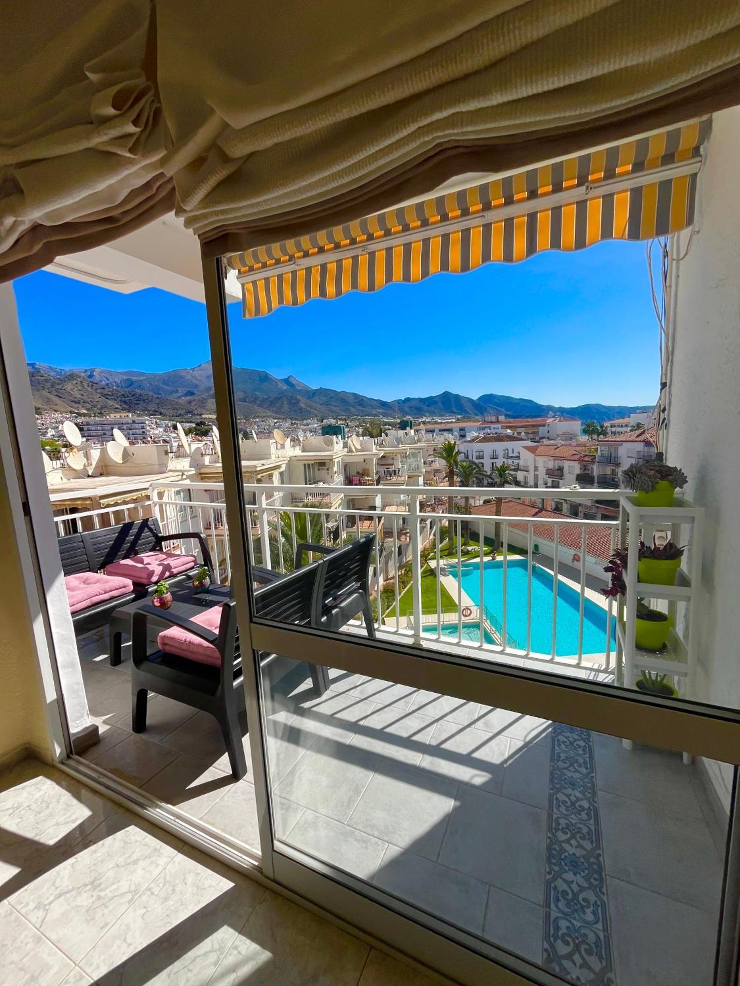 Ferienwohnung Wonderful Flat With Seaview In Nerja Exterior foto